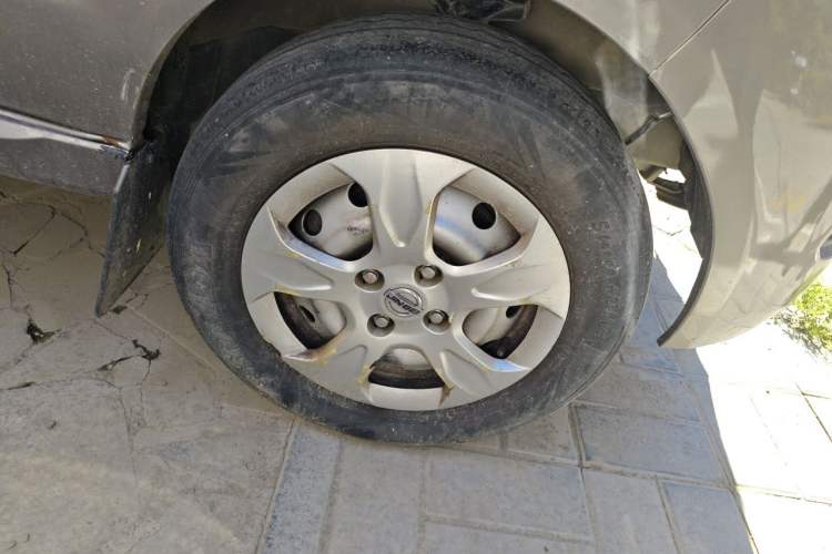 Used Jinbei Hiace  Right Front Wheel Hub