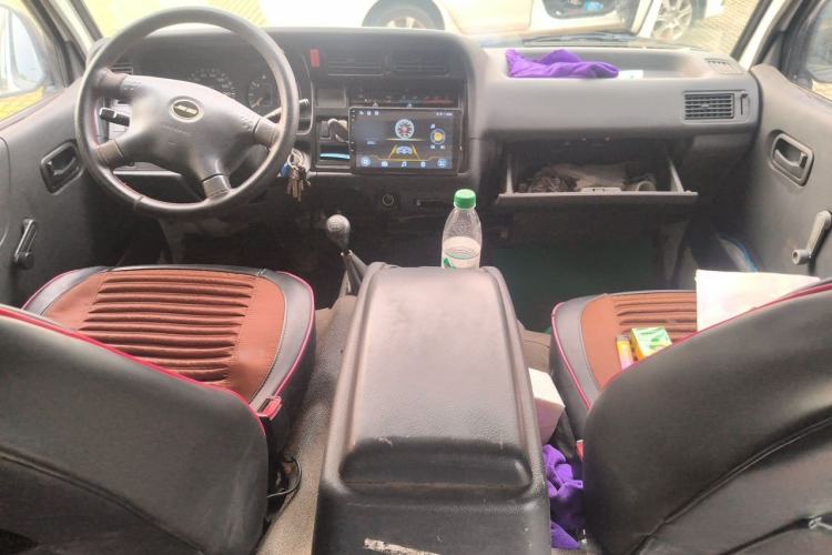 Used Jinbei Hiace  Center Console