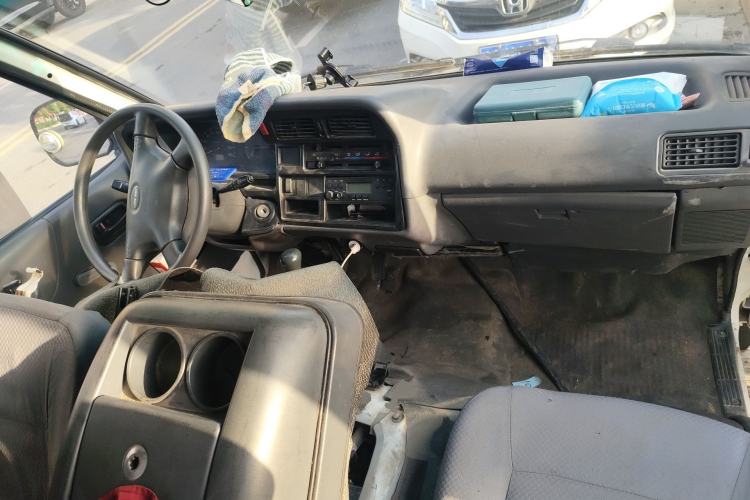 Used Jinbei Hiace  Center Console