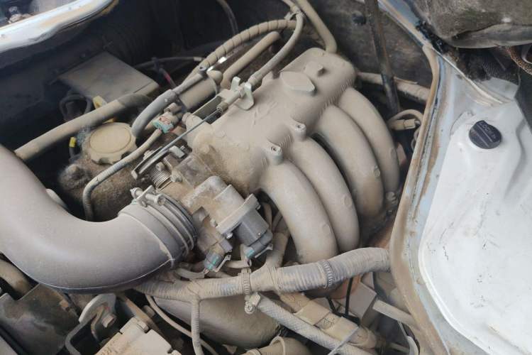 Used Jinbei Hiace  Engine Bay Left