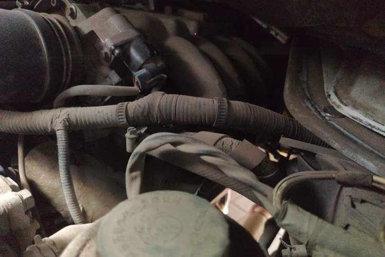 Used Jinbei Hiace  Engine Bay Left