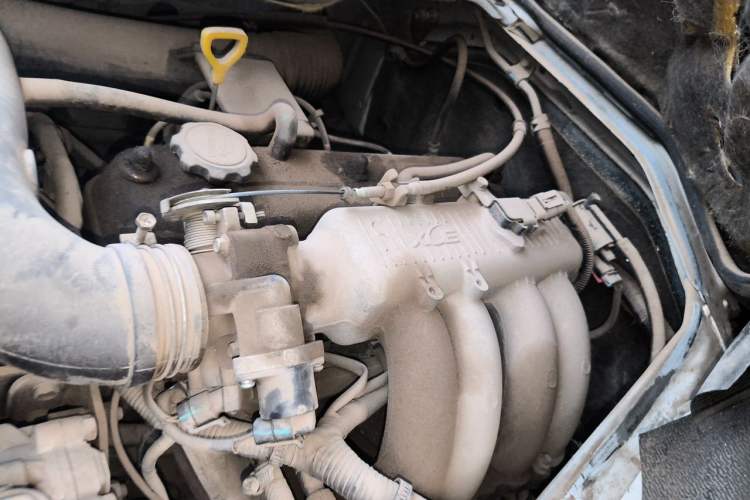 Used Jinbei Hiace  Engine Bay Left