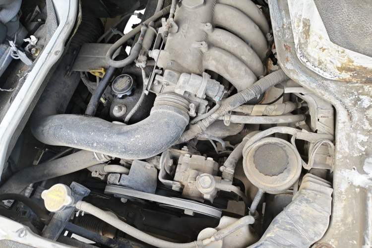 Used Jinbei Hiace  Engine Bay Left