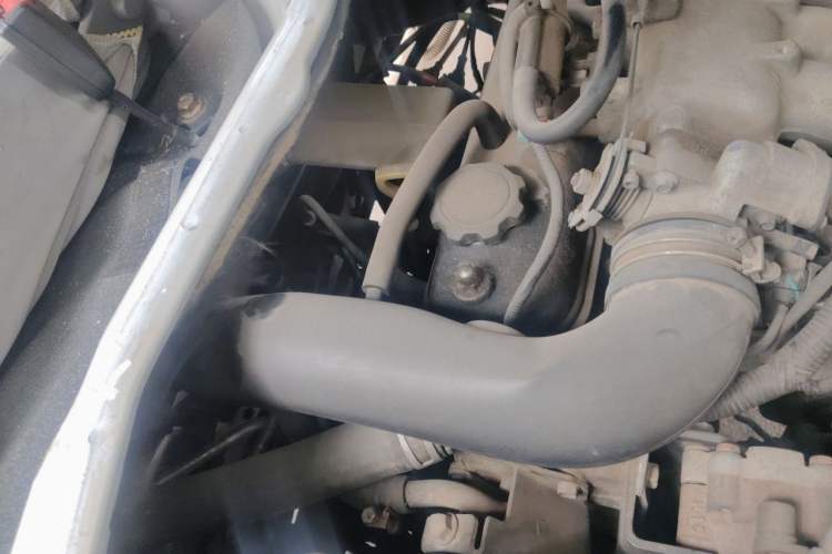 Used Jinbei Hiace  Engine Bay Left