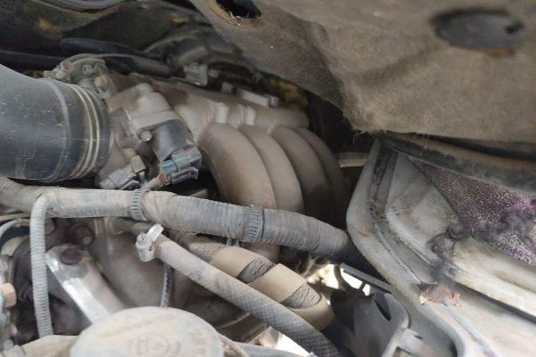 Used Jinbei Hiace  Engine Bay Left