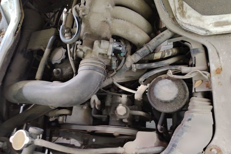Used Jinbei Hiace  Engine Bay