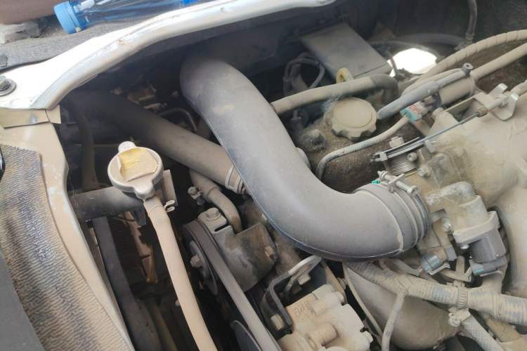 Used Jinbei Hiace  Engine Bay Right