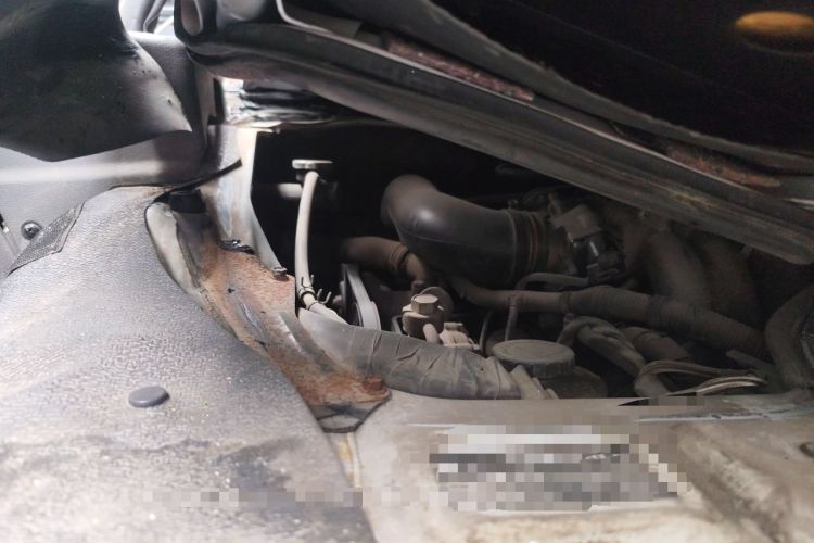 Used Jinbei Hiace  Engine Bay Right