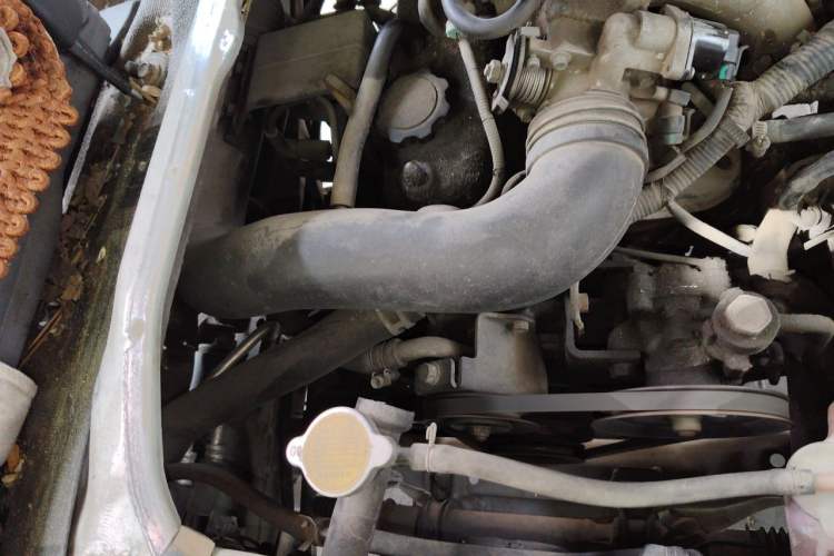 Used Jinbei Hiace  Engine Bay Right