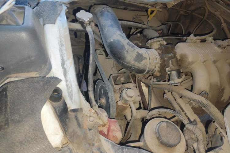 Used Jinbei Hiace  Engine Bay Right