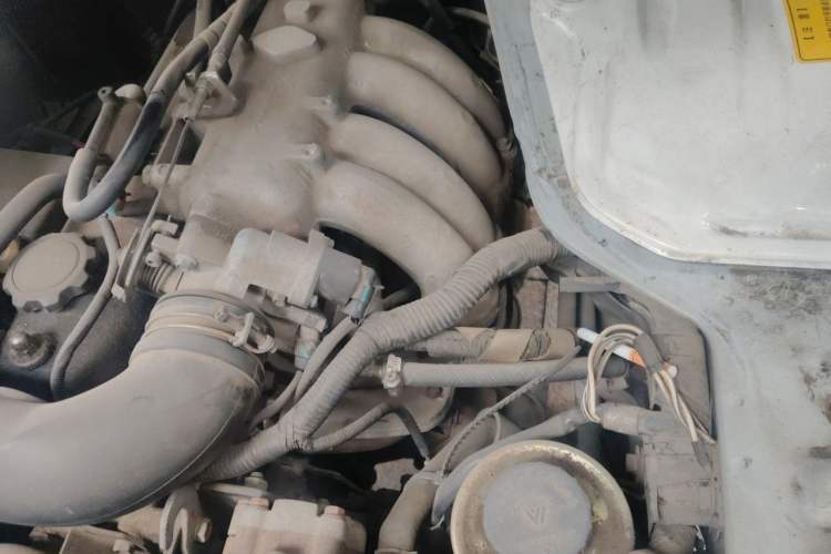 Used Jinbei Hiace  Engine Bay Right