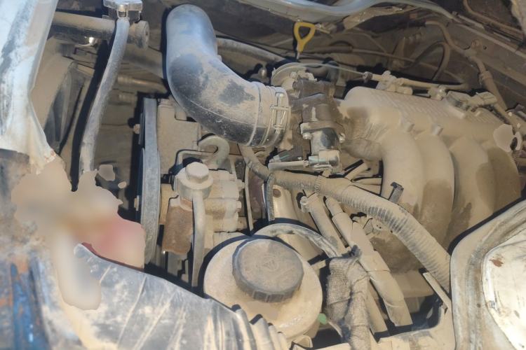 Used Jinbei Hiace  Engine Bay