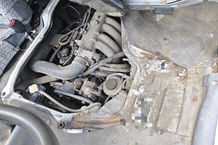 Used Jinbei Hiace  Engine Bay