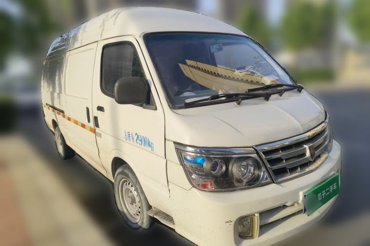Used Jinbei Hiace  Front Right 45 Deg