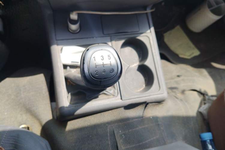Used Jinbei Hiace  Gear Lever