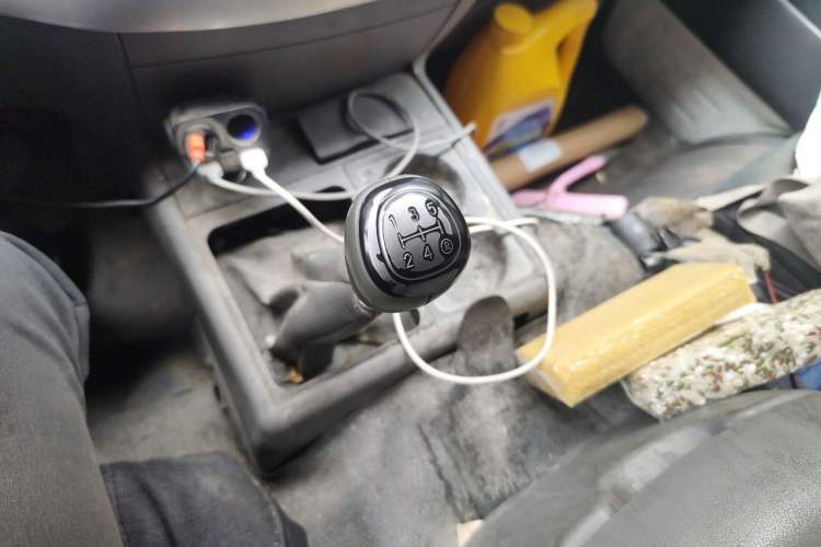 Used Jinbei Hiace  Gear Lever