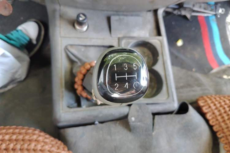 Used Jinbei Hiace  Gear Lever
