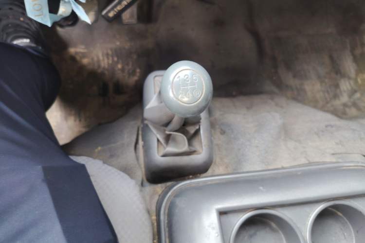 Used Jinbei Hiace  Gear Lever