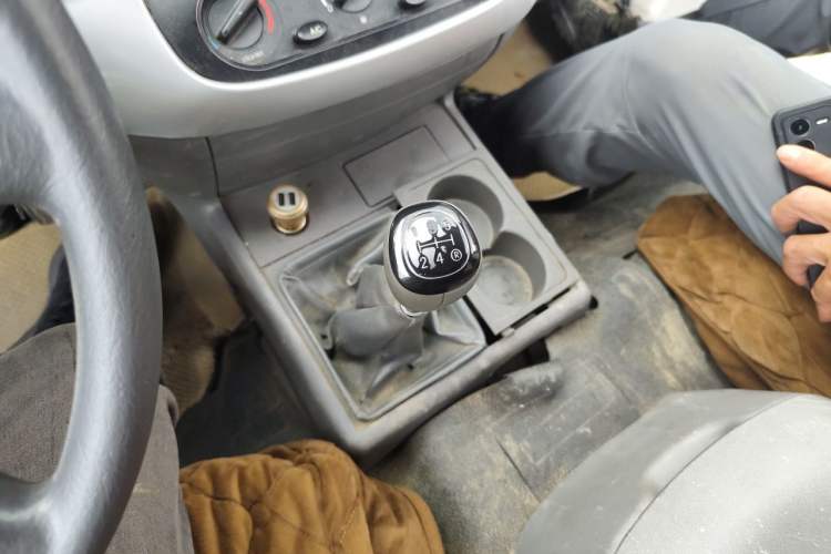 Used Jinbei Hiace  Gear Lever