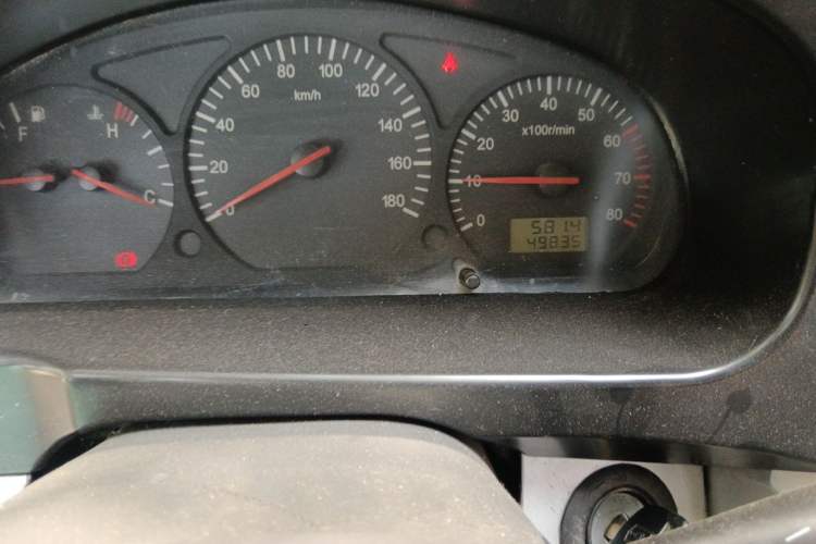 Used Jinbei Hiace  Odometer Close Up