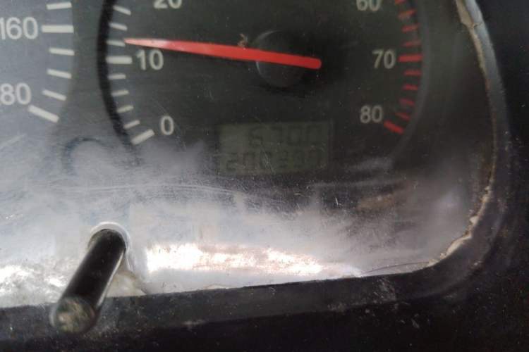 Used Jinbei Hiace  Odometer Close Up
