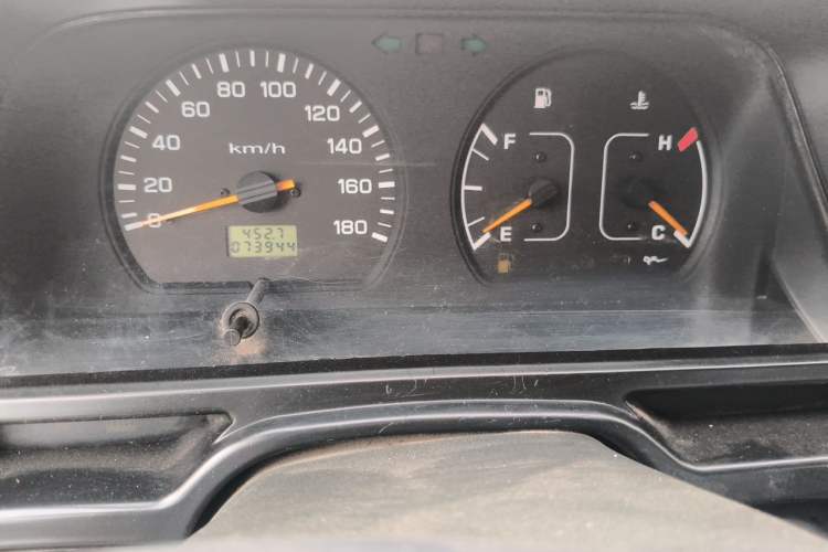 Used Jinbei Hiace  Odometer Close Up