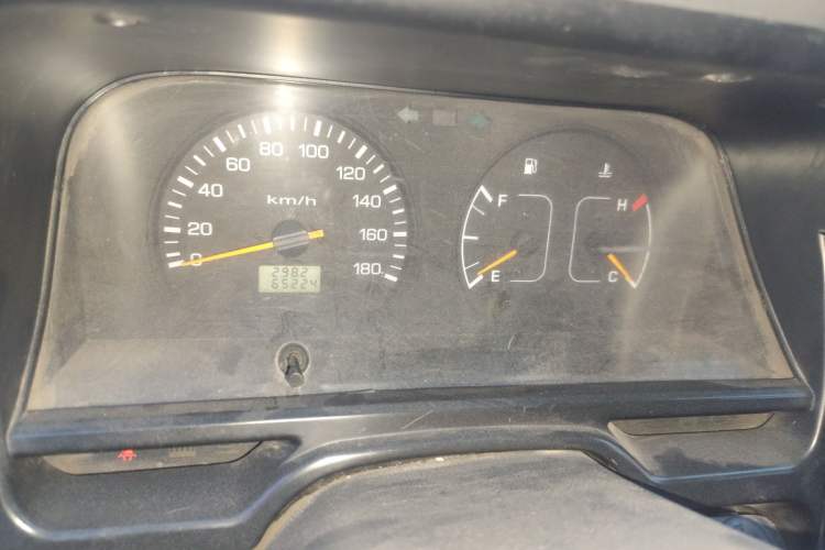 Used Jinbei Hiace  Odometer Close Up