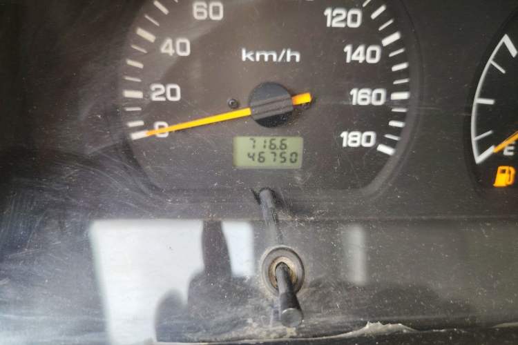 Used Jinbei Hiace  Odometer Close Up