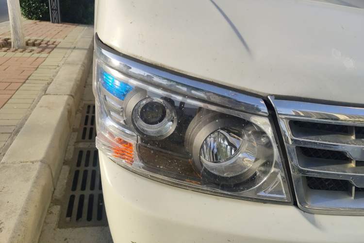 Used Jinbei Hiace  Right Front Headlight