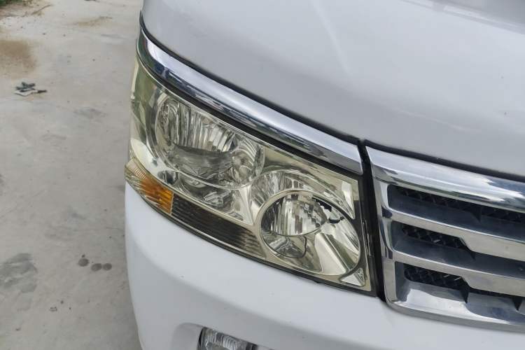 Used Jinbei Hiace  Right Front Headlight
