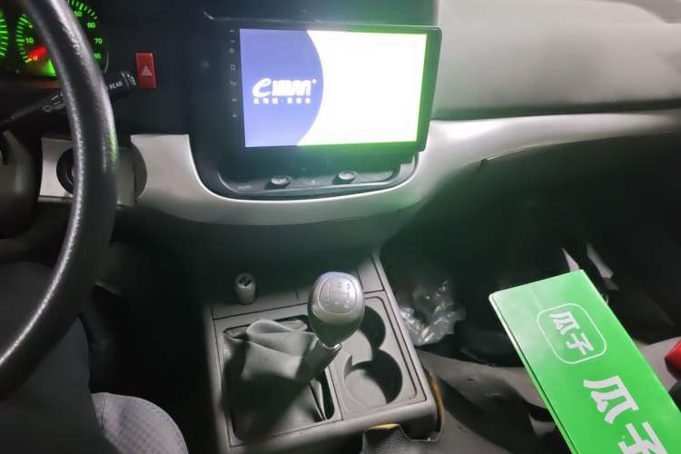 Used Jinbei Hiace 2020 2.0L Express King Series Deluxe Van Standard Roof China VI Emission Standard 1TZS Audio And AC Panel