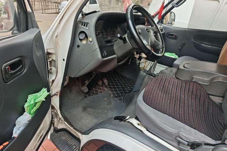 Used Jinbei Hiace 2020 2.0L Xiangyun Series Luxury Van High Roof China VI Standard Model 1TZS Driver Seat