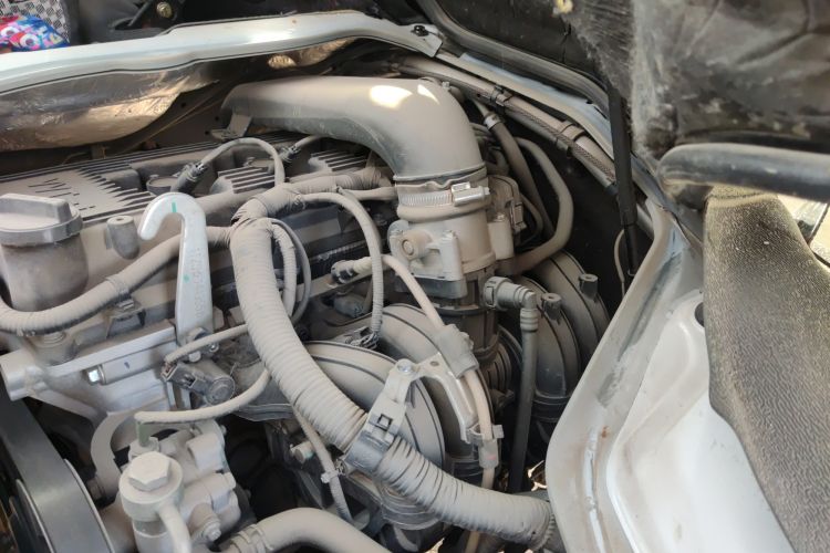Used Jinbei Hiace 2020 2.0L Classic Luxury Version Standard Top-Emission Standard VI 1TZS Engine Bay Left