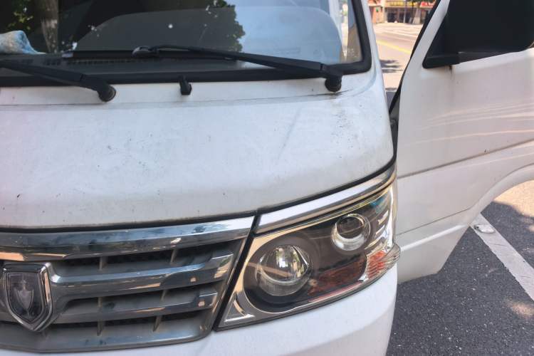 Used Jinbei Hiace 2020 2.0L Xiangyun Series Luxury Van High Roof China VI Standard Model 1TZS Engine Bay Left