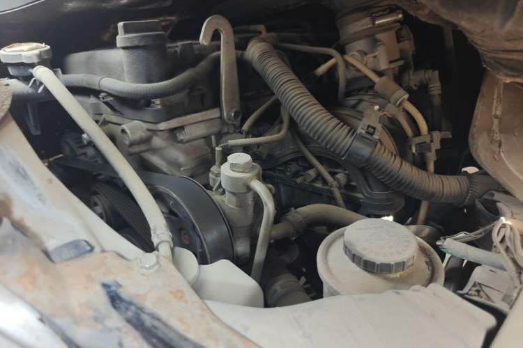Used Jinbei Hiace  Engine Bay Right