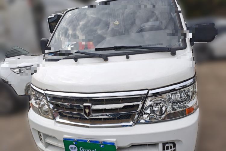 Used Jinbei Hiace 2020 2.0L Express King Series Deluxe Van Standard Roof China VI Emission Standard 1TZS Front
