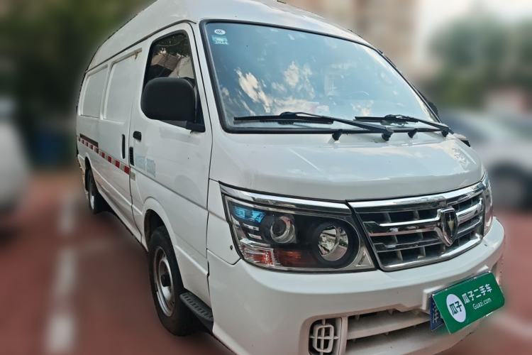 Used Jinbei Hiace 2020 2.0L Xiangyun Series Luxury Van High Roof China VI Standard Model 1TZS Front Right 45 Deg