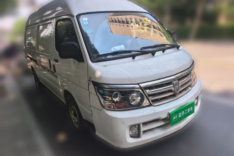 Used Jinbei Hiace 2020 2.0L Xiangyun Series Luxury Van High Roof China VI Standard Model 1TZS Front Right 45 Deg