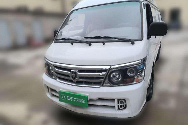 Used Jinbei Hiace 2020 2.0L Xiangyun Series Luxury Van High Roof China VI Standard Model 1TZS Front