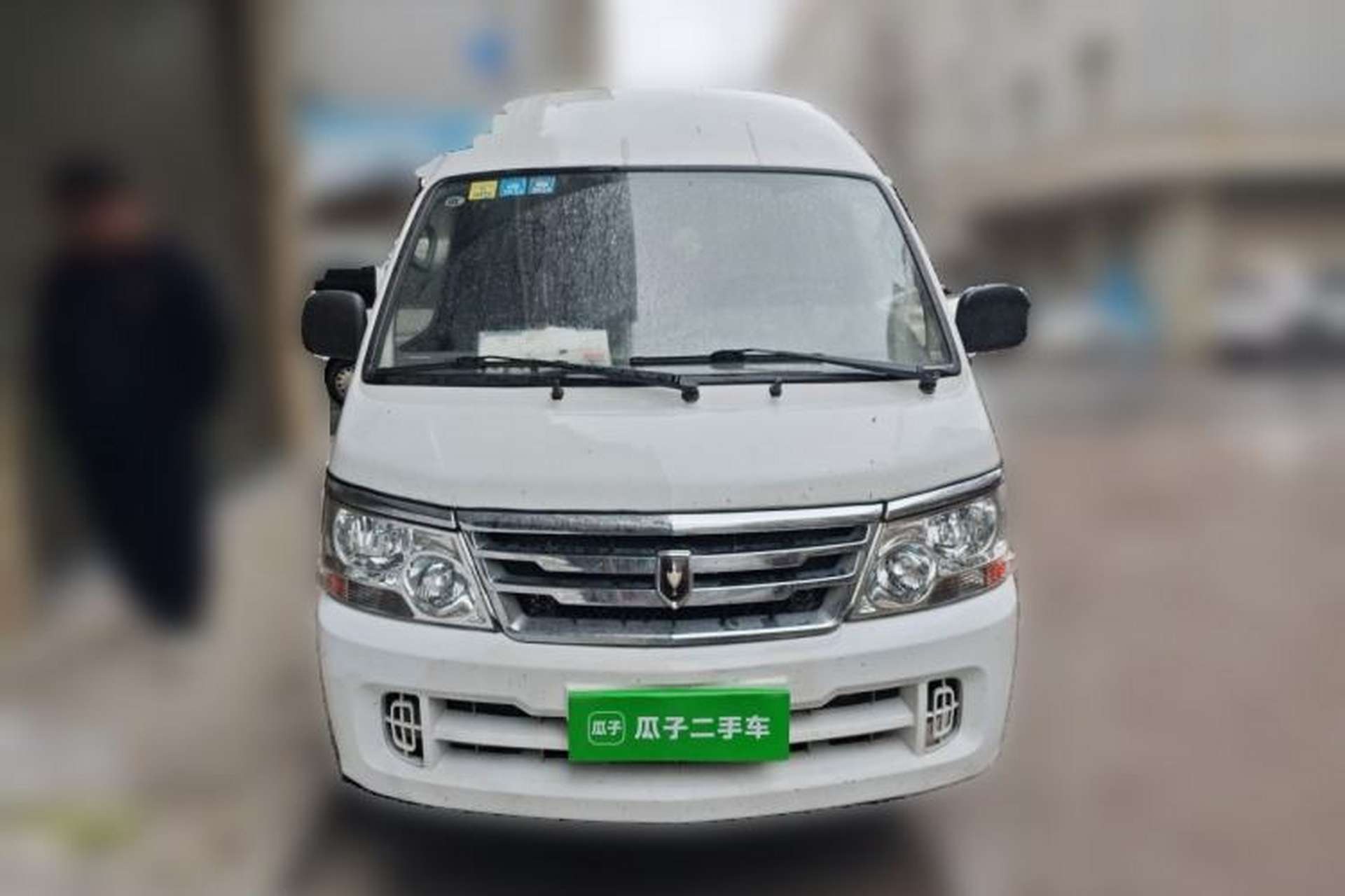 Used Jinbei Hiace 2020 2.0L Express King Series Deluxe Van Standard Roof China VI Emission Standard 1TZS Front