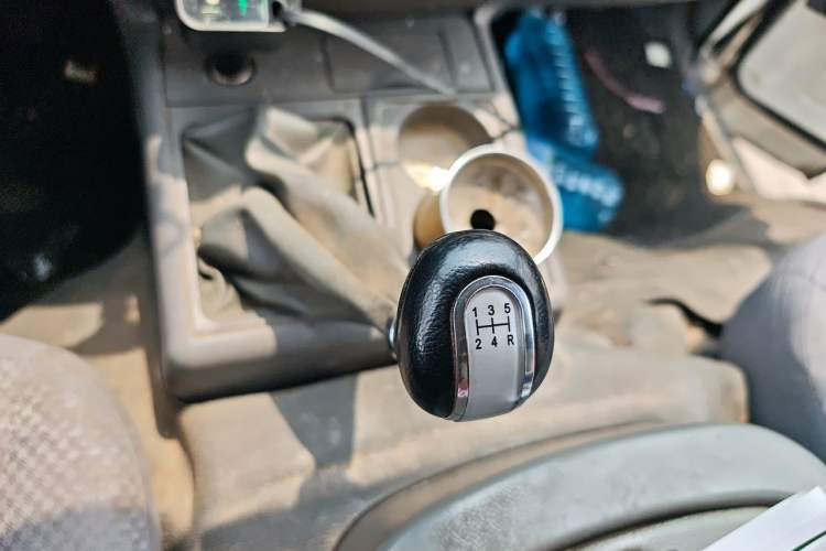 Used Jinbei Hiace 2020 2.0L Express King Series Deluxe Van High Roof China VI Standard 1TZS Gear Lever
