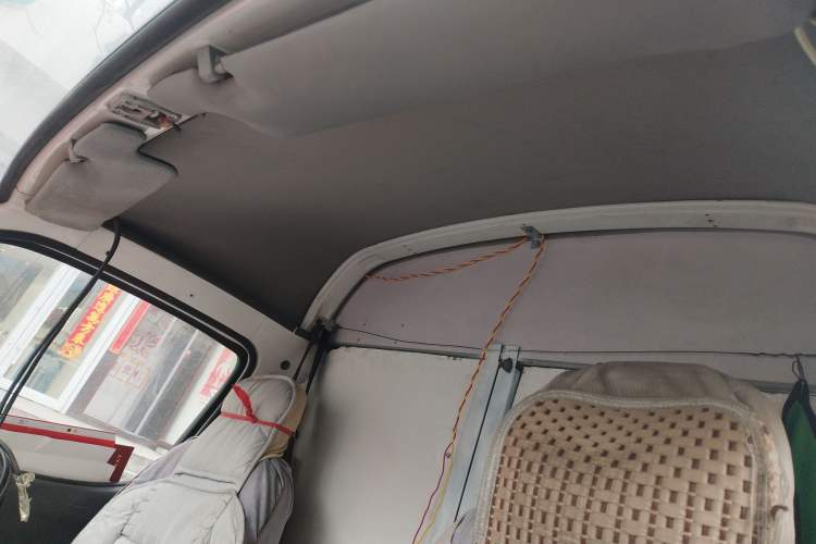 Used Jinbei Hiace 2020 2.0L Xiangyun Series Luxury Van High Roof China VI Standard Model 1TZS Headliner