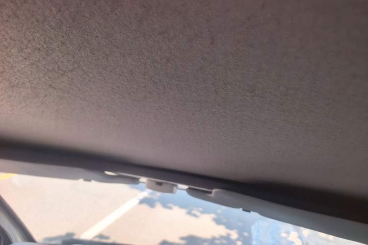 Used Jinbei Hiace 2020 2.0L Xiangyun Series Luxury Van High Roof China VI Standard Model 1TZS Headliner