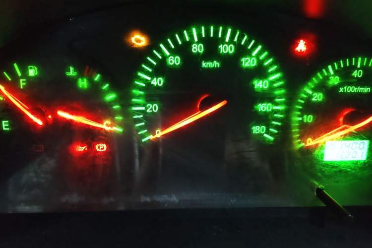 Used Jinbei Hiace 2020 2.0L Express King Series Deluxe Van Standard Roof China VI Emission Standard 1TZS Instrument Cluster