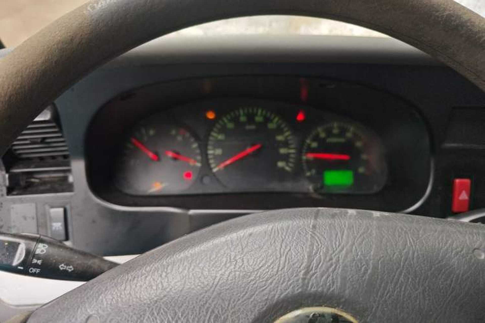 Used Jinbei Hiace 2020 2.0L Express King Series Deluxe Van Standard Roof China VI Emission Standard 1TZS Instrument Cluster