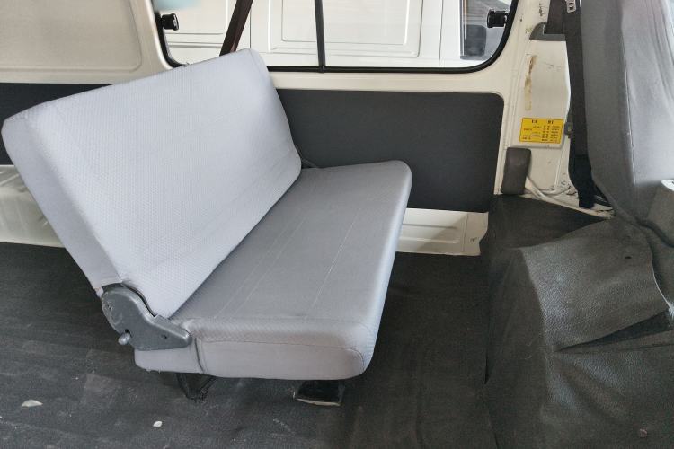 Used Jinbei Hiace 2020 2.0L Express King Series Deluxe Van Standard Roof China VI Emission Standard 1TZS Interior 2