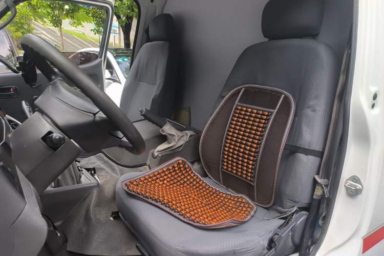 Used Jinbei Hiace 2020 2.0L Express King Series Deluxe Van Standard Roof China VI Emission Standard 1TZS Left Front Seat
