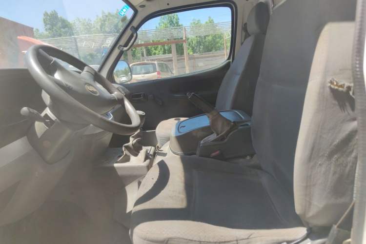 Used Jinbei Hiace 2020 2.0L Express King Series Deluxe Van High Roof China VI Standard 1TZS Left Front Seat