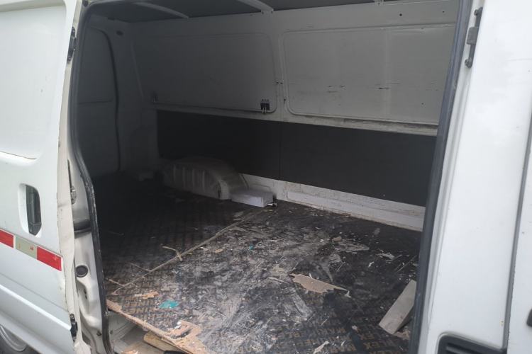 Used Jinbei Hiace 2020 2.0L Express King Series Deluxe Van Standard Roof China VI Emission Standard 1TZS Left Rear Seat