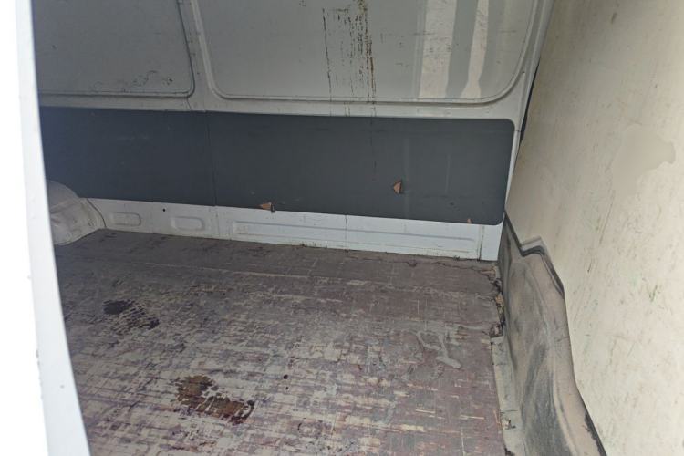 Used Jinbei Hiace 2020 2.0L Xiangyun Series Luxury Van High Roof China VI Standard Model 1TZS Left Rear Seat
